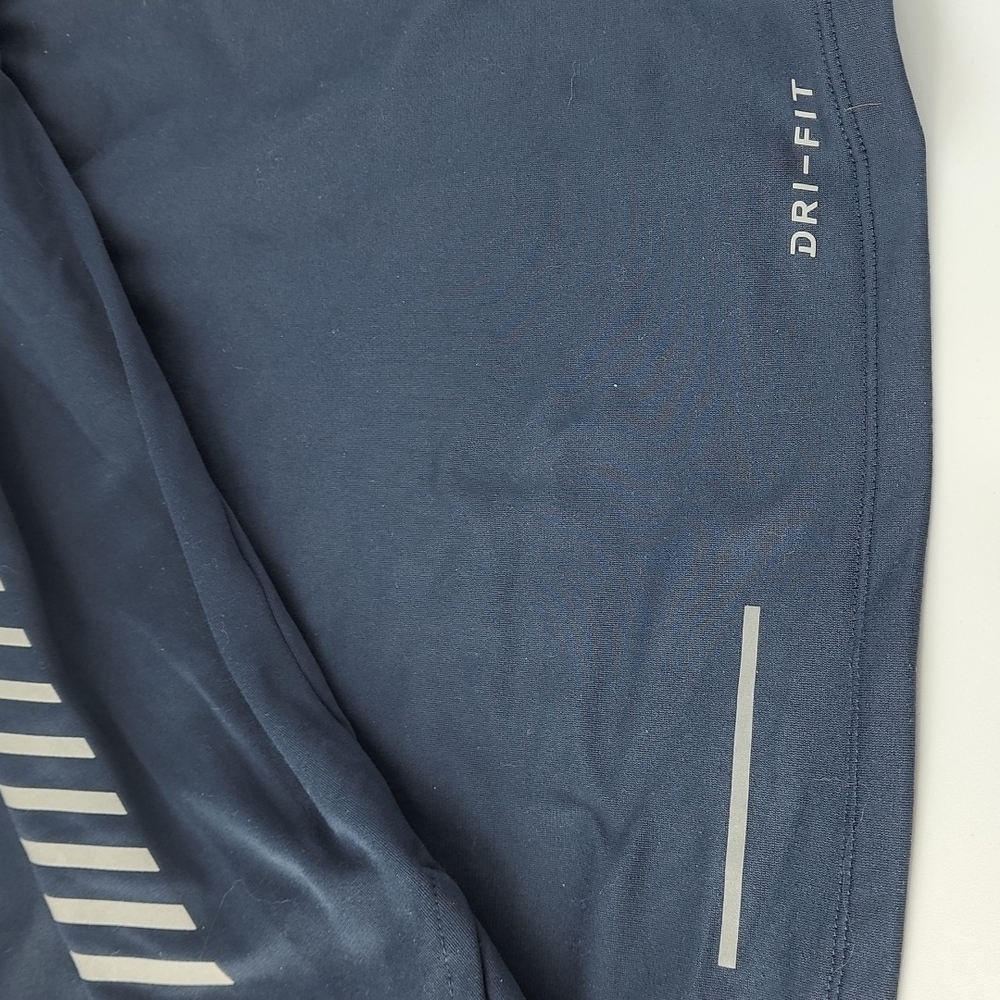 Nike Dri Fit Hooded Long Sleeve Shirt Running Small - Picture 9 of 9